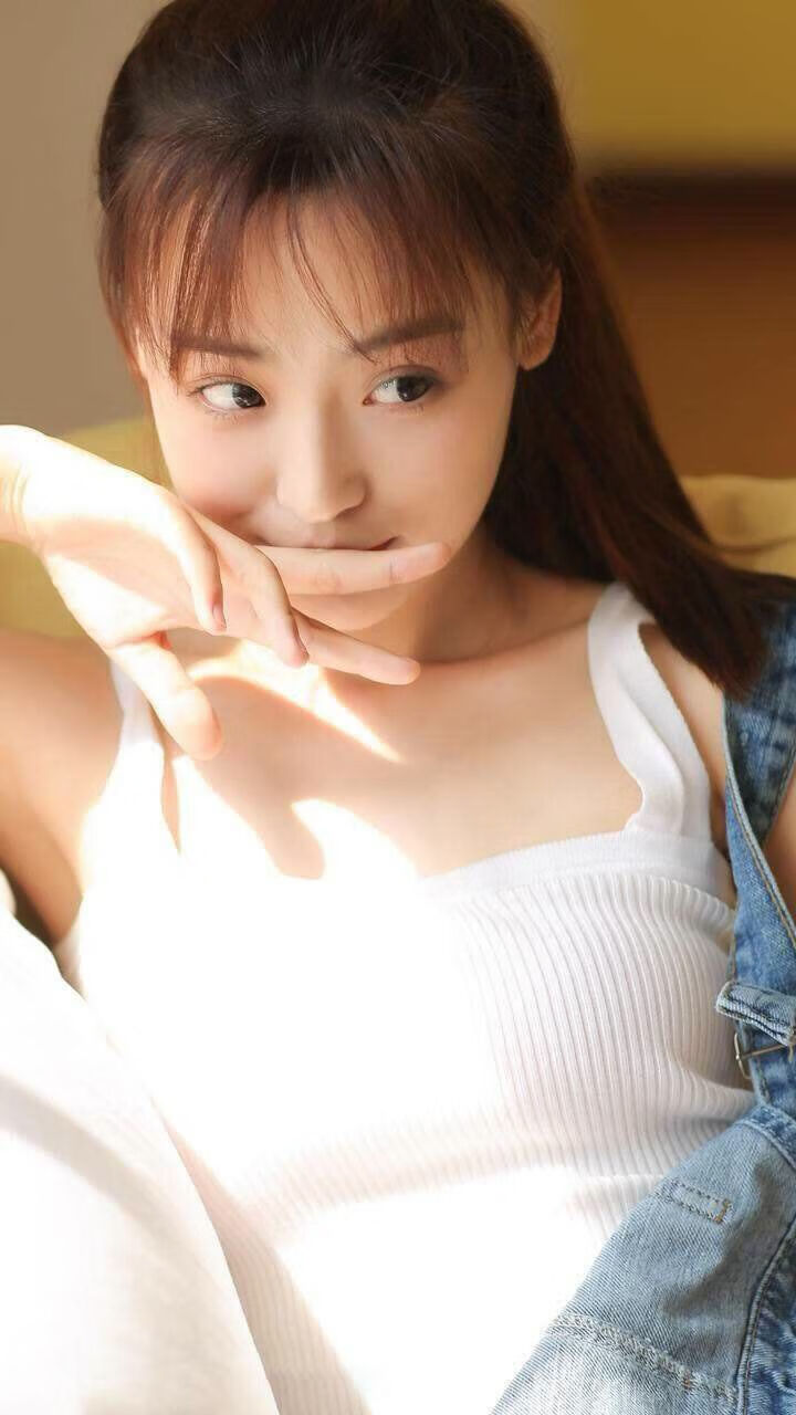 切尔西团队配合默契，整体表现出色，切尔西合影