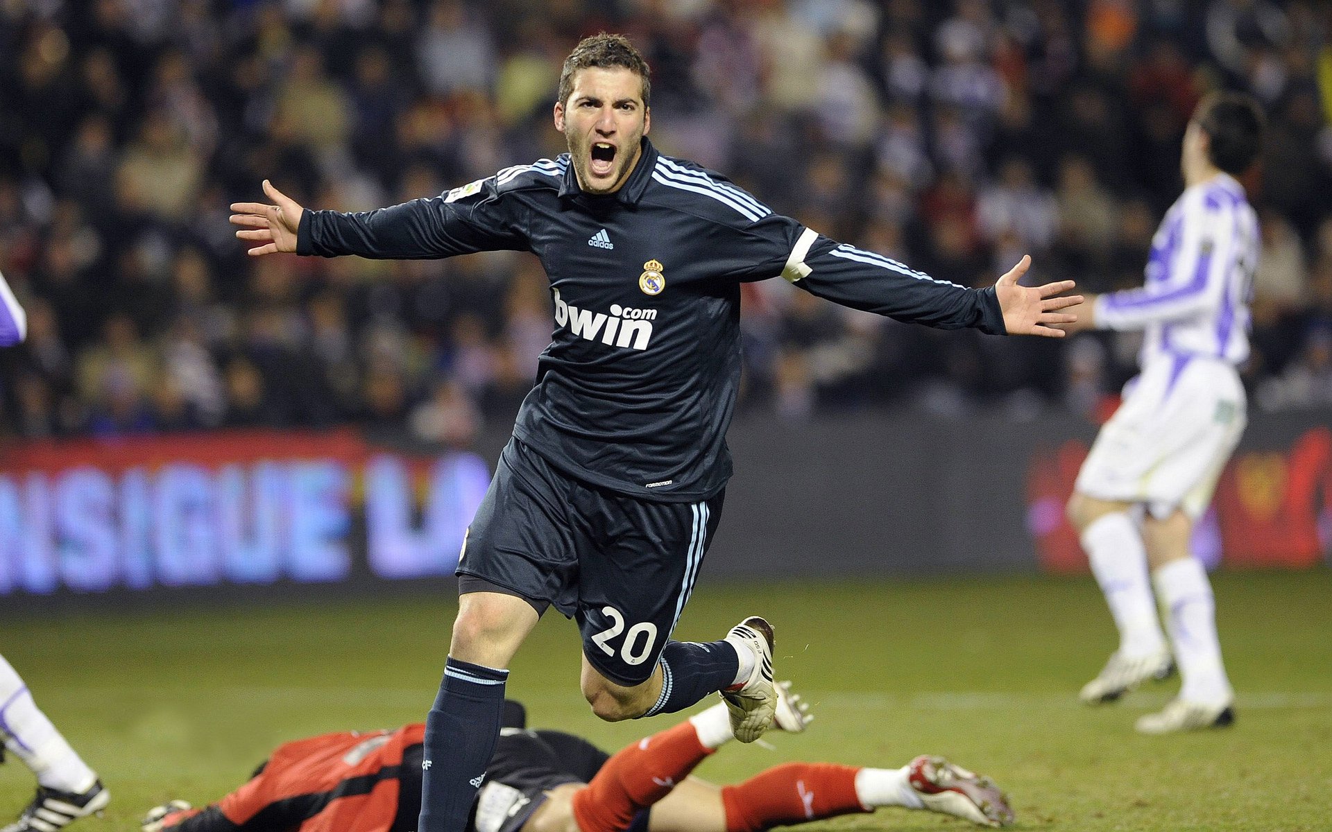 “自适应战术：未来球员将以数据为核心进行“个性化”训练”，自适应提升